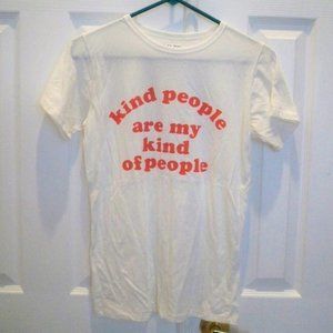 t shirt size medium